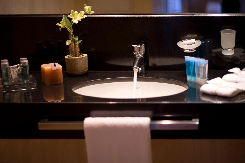 Parktower Suites Beirut Bilik gambar