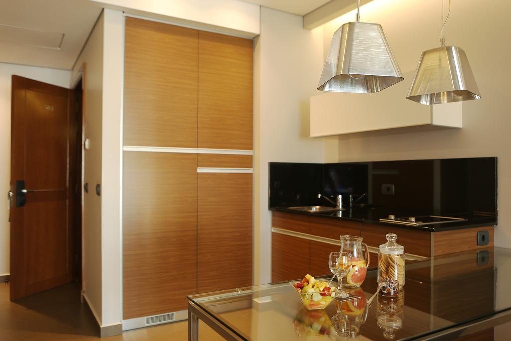 Parktower Suites Beirut Luaran gambar